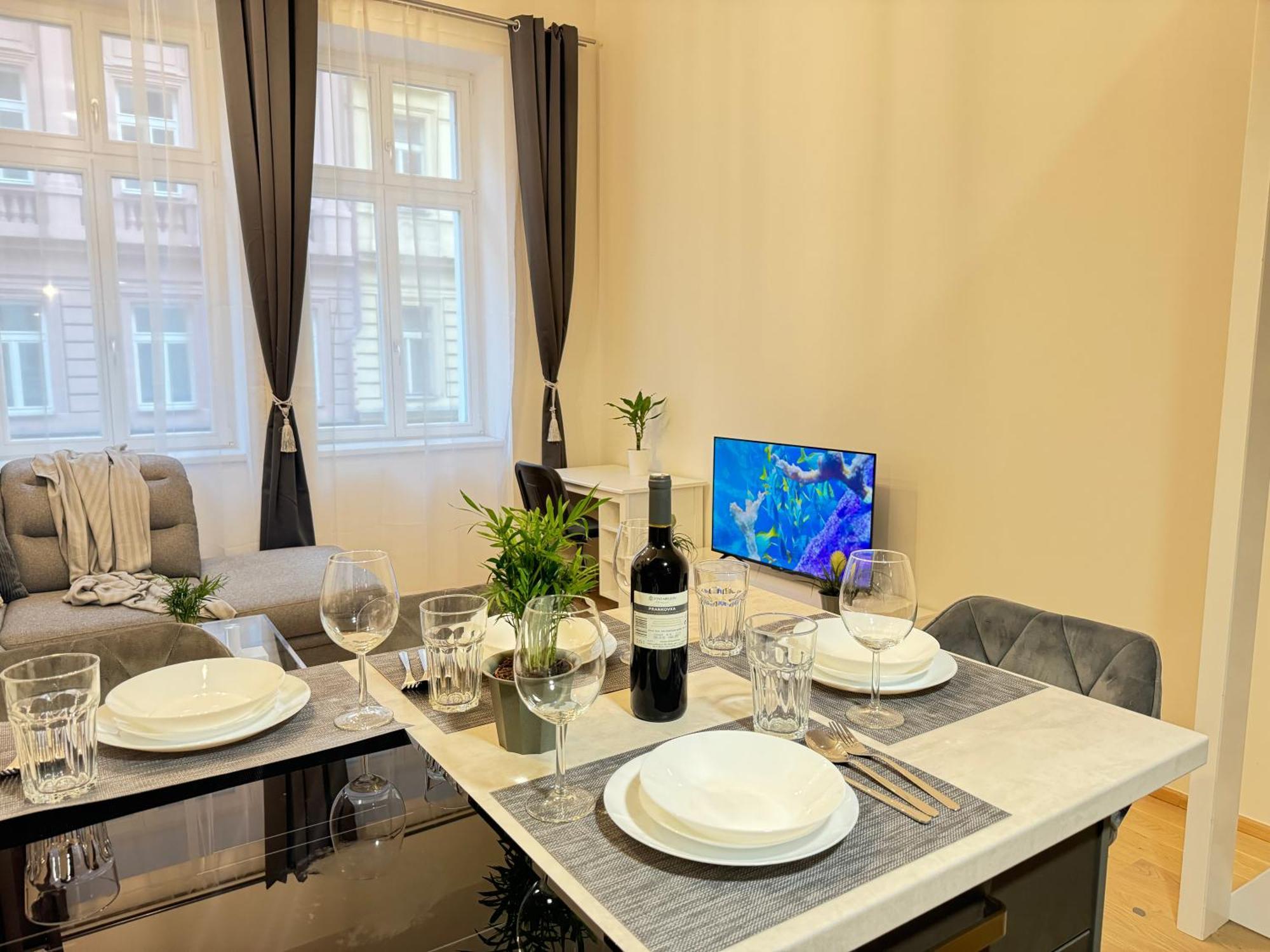 Free Parking - Cozy Apartment Near Vysehrad Railway Bridge Прага Екстериор снимка