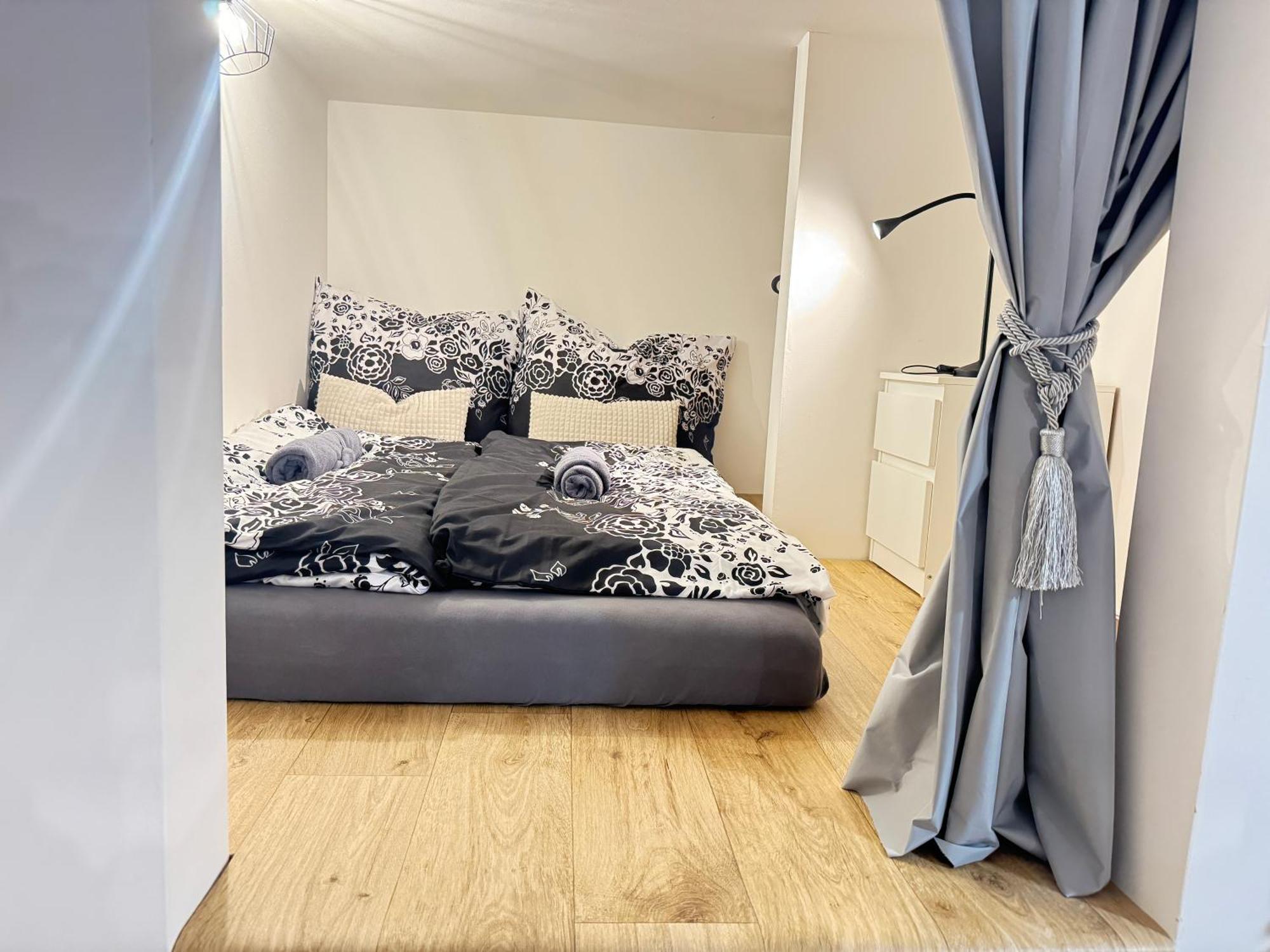 Free Parking - Cozy Apartment Near Vysehrad Railway Bridge Прага Екстериор снимка