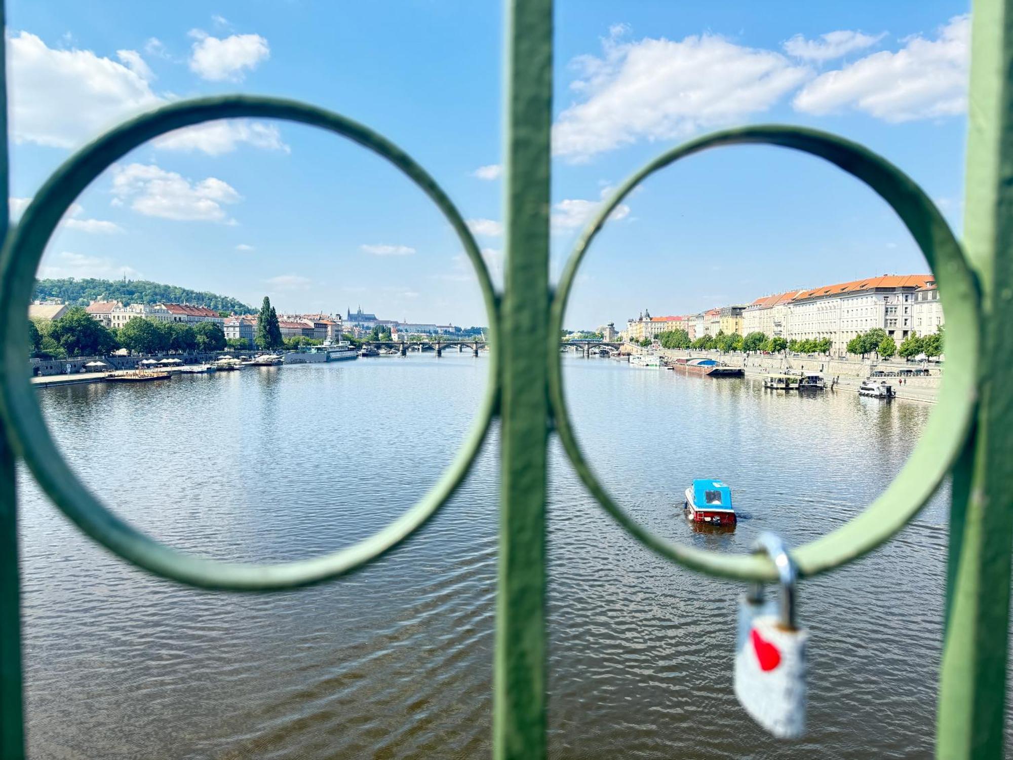 Free Parking - Cozy Apartment Near Vysehrad Railway Bridge Прага Екстериор снимка