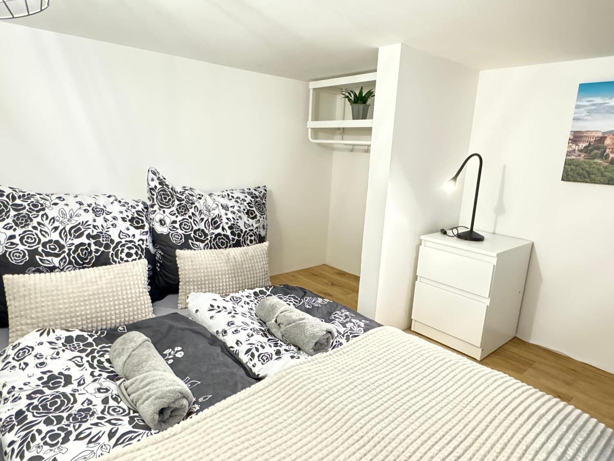 Free Parking - Cozy Apartment Near Vysehrad Railway Bridge Прага Екстериор снимка