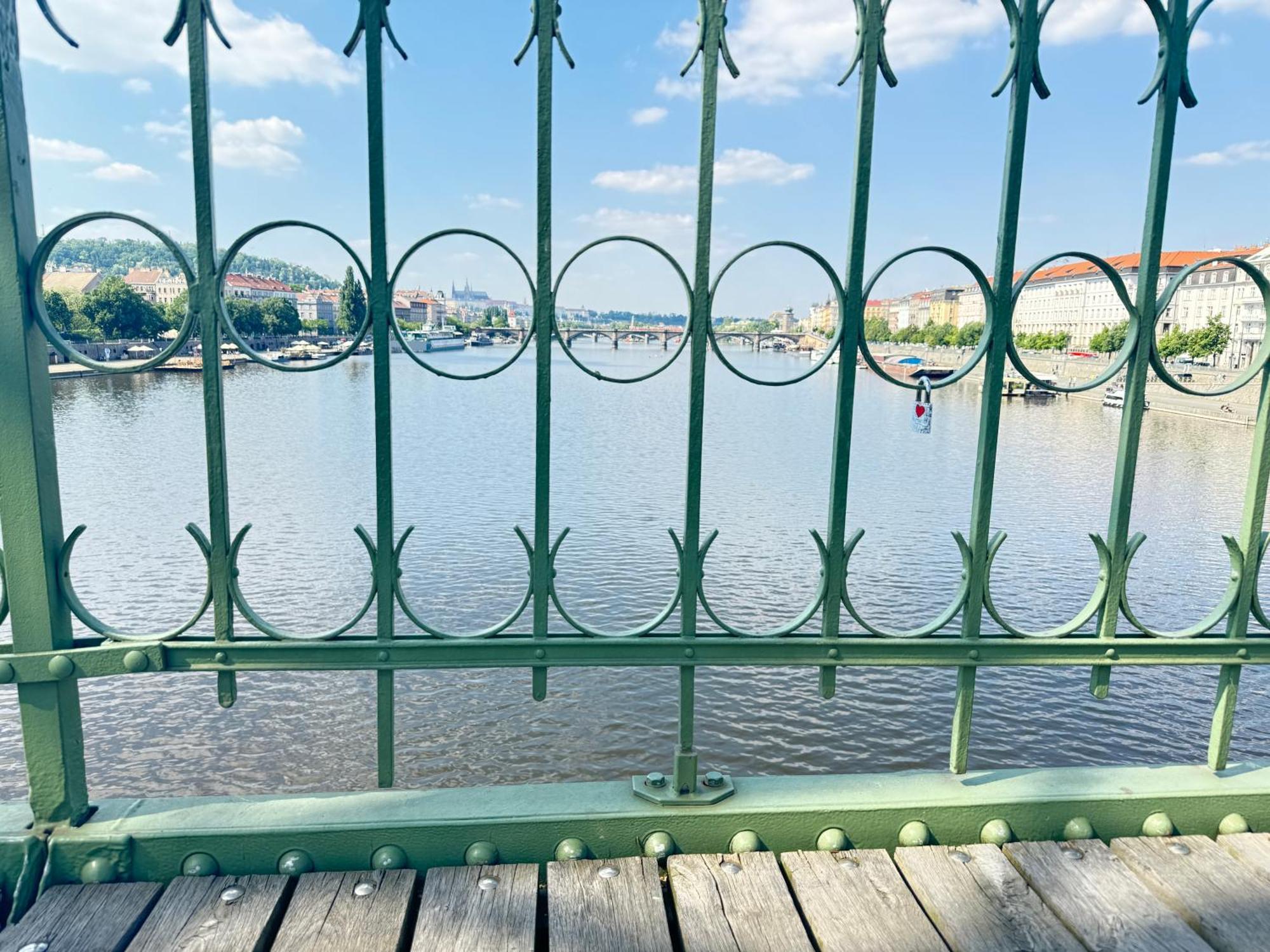 Free Parking - Cozy Apartment Near Vysehrad Railway Bridge Прага Екстериор снимка